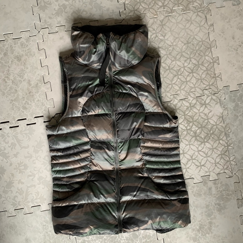 Lululemon Fluffin Awesome Vest